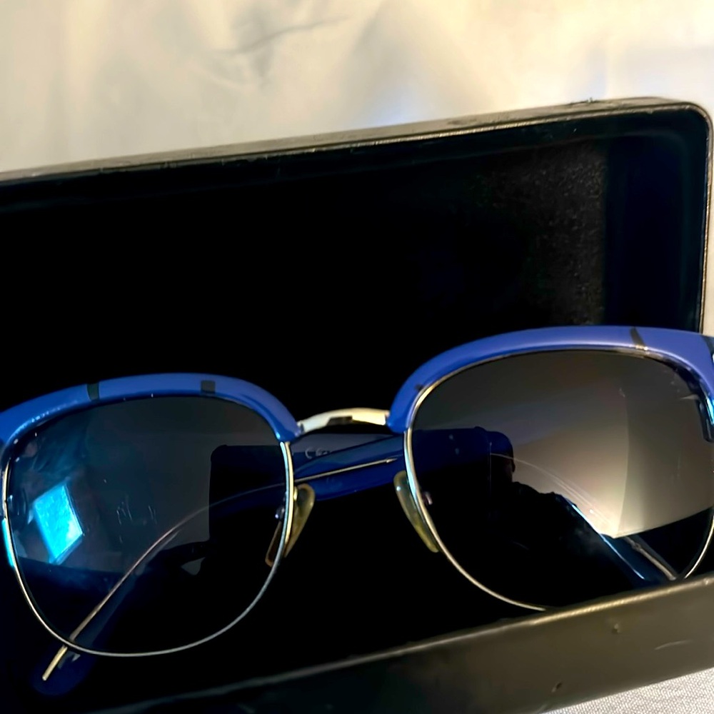 Authentic Marc Jacobs sunglasses